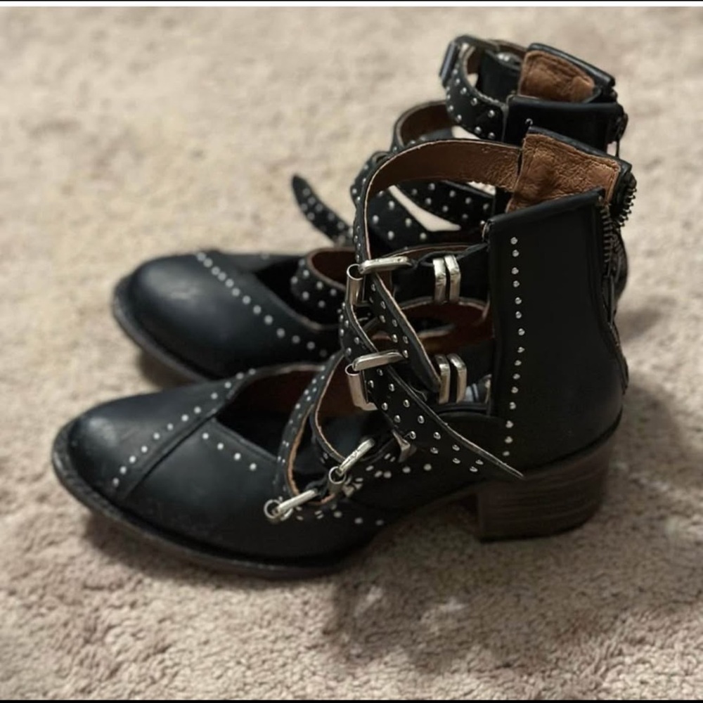 Freebird by Steven Black Lace Up Boots